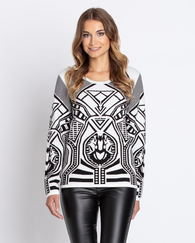 Strickpullover im Tribal-Design
