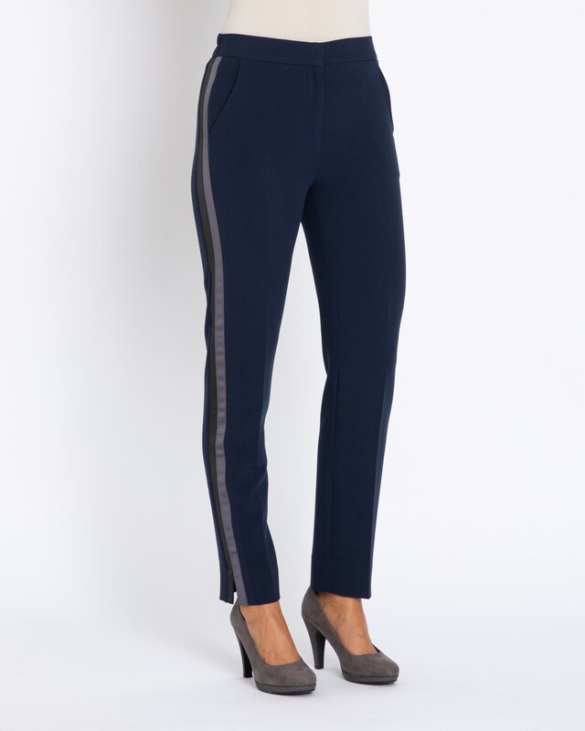 Jogpants mit Galonstreifen